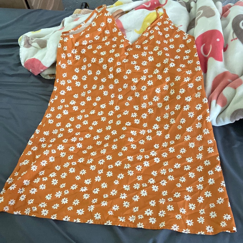 Floral v neck slip dress